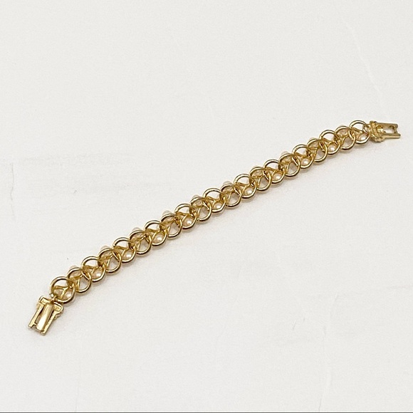 Richelieu Fan Shell Clasp Gold Faux Pearl Bracelet - Picture 7 of 16